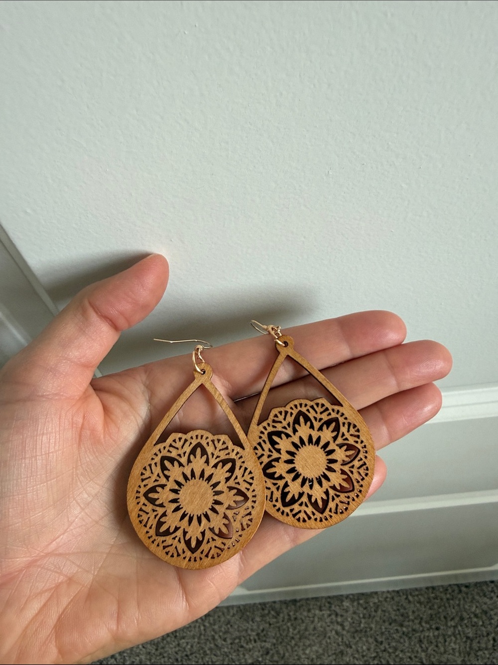 Wooden Teardrop Mandala Earrings Tan NWOT